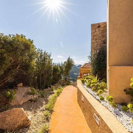 Villa Esmeralda - Free Wifi - With Swimming Pool Коста Парадизо Екстериор снимка