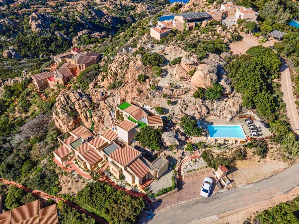 Villa Esmeralda - Free Wifi - With Swimming Pool Коста Парадизо Екстериор снимка
