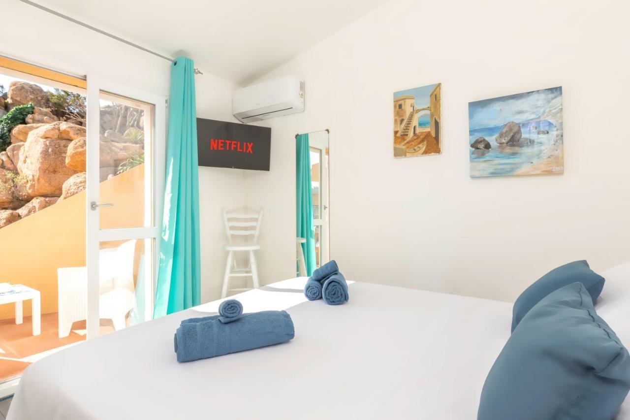 Villa Esmeralda - Free Wifi - With Swimming Pool Коста Парадизо Екстериор снимка