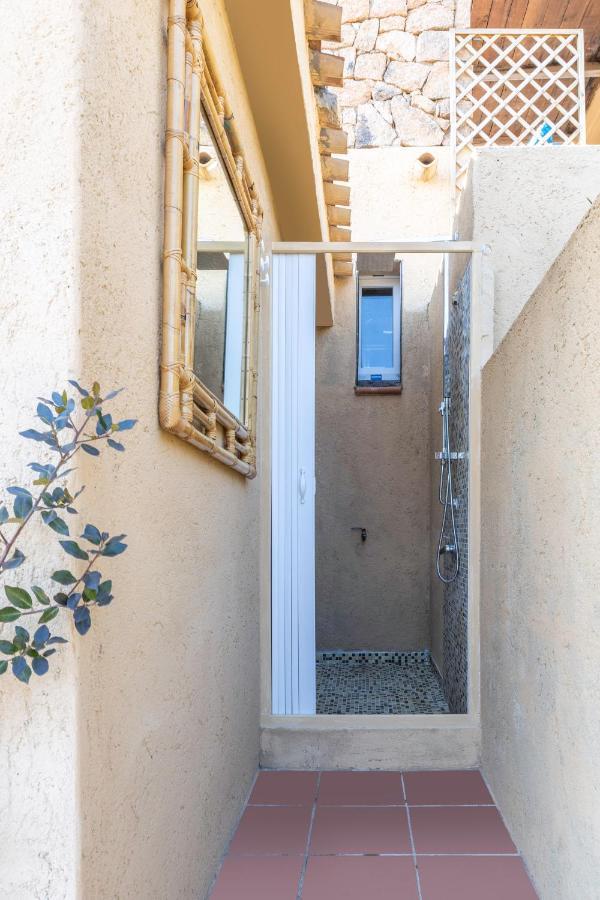 Villa Esmeralda - Free Wifi - With Swimming Pool Коста Парадизо Екстериор снимка